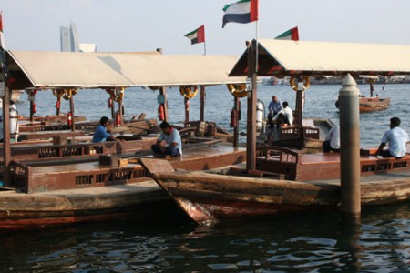 abra - tipiche imbarcazioni