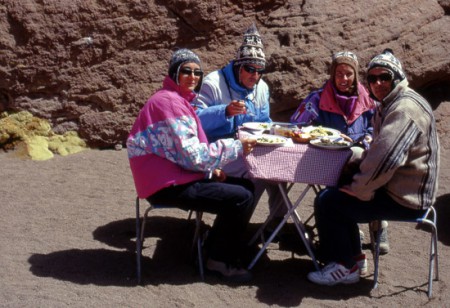 Michi, Cece, Mavi e Adri in pausa pranzo