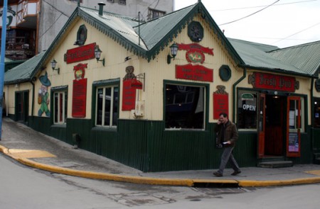 avenida San Martin - Ushuaia "fin del mundo"