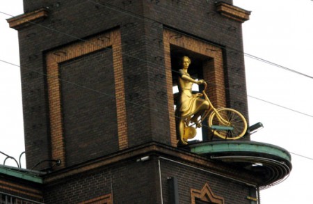 la bici che segna il tempo a Radhuspladsen