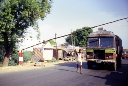 confine di stato... India on the road