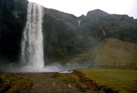 cascata di Seljalandsfoss 