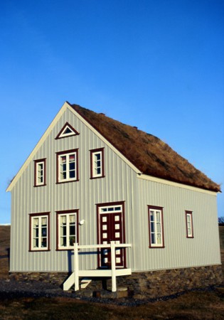 Solvanes - casa con tetto in torba