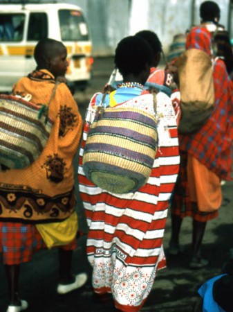 donne dirette al mercato di Narok