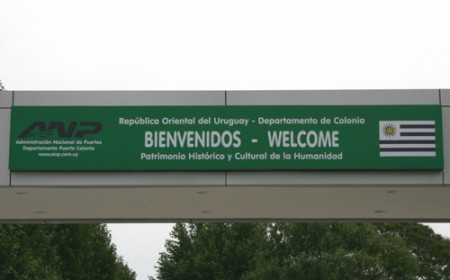 frontiera a Colonia del Sacramento - ingresso in Uruguay