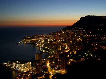 Montecarlo by night - veduta panoramica