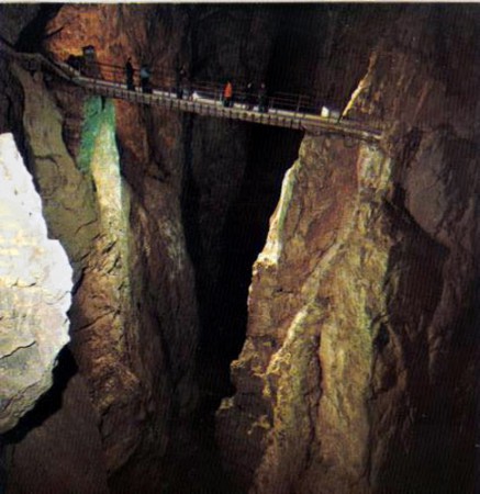 Grotta di San Caziano - ponte sospeso