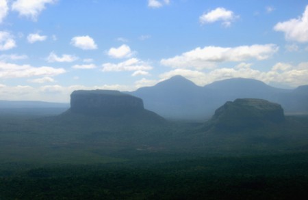 tepuyes presso Canaima