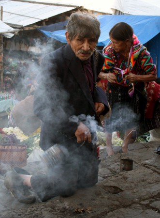 Chichicastenango - rito maya