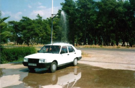 refrigerio per le auto presso benzinaio