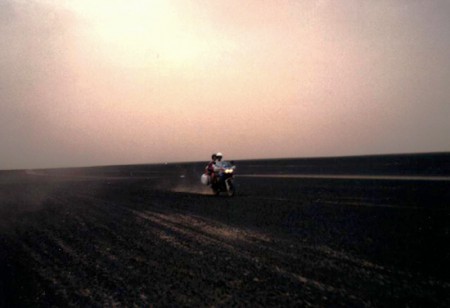 Ciocio in moto nel hamada