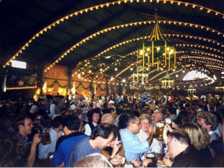 interno di un padiglione - Oktoberfest