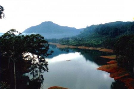 Maussakele Reservoir between Dalhousie and Hatton