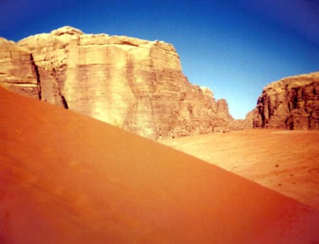 duna e rocce - deserto del Wadi Rum