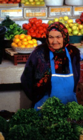 Ashgabat - bazaar russo - venditrice