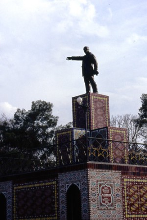 Ashgabat - statua di Lennin