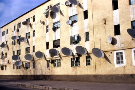 Ashgabat - palazzo in periferia