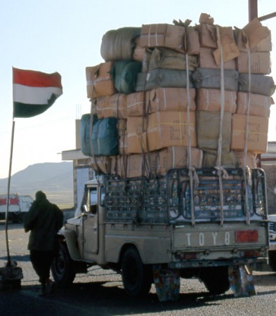 camion sovraccarico all'inverosimile