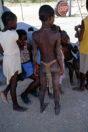 bambini incontrati lungo la strada