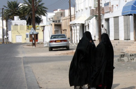 Sur - donne in burka
